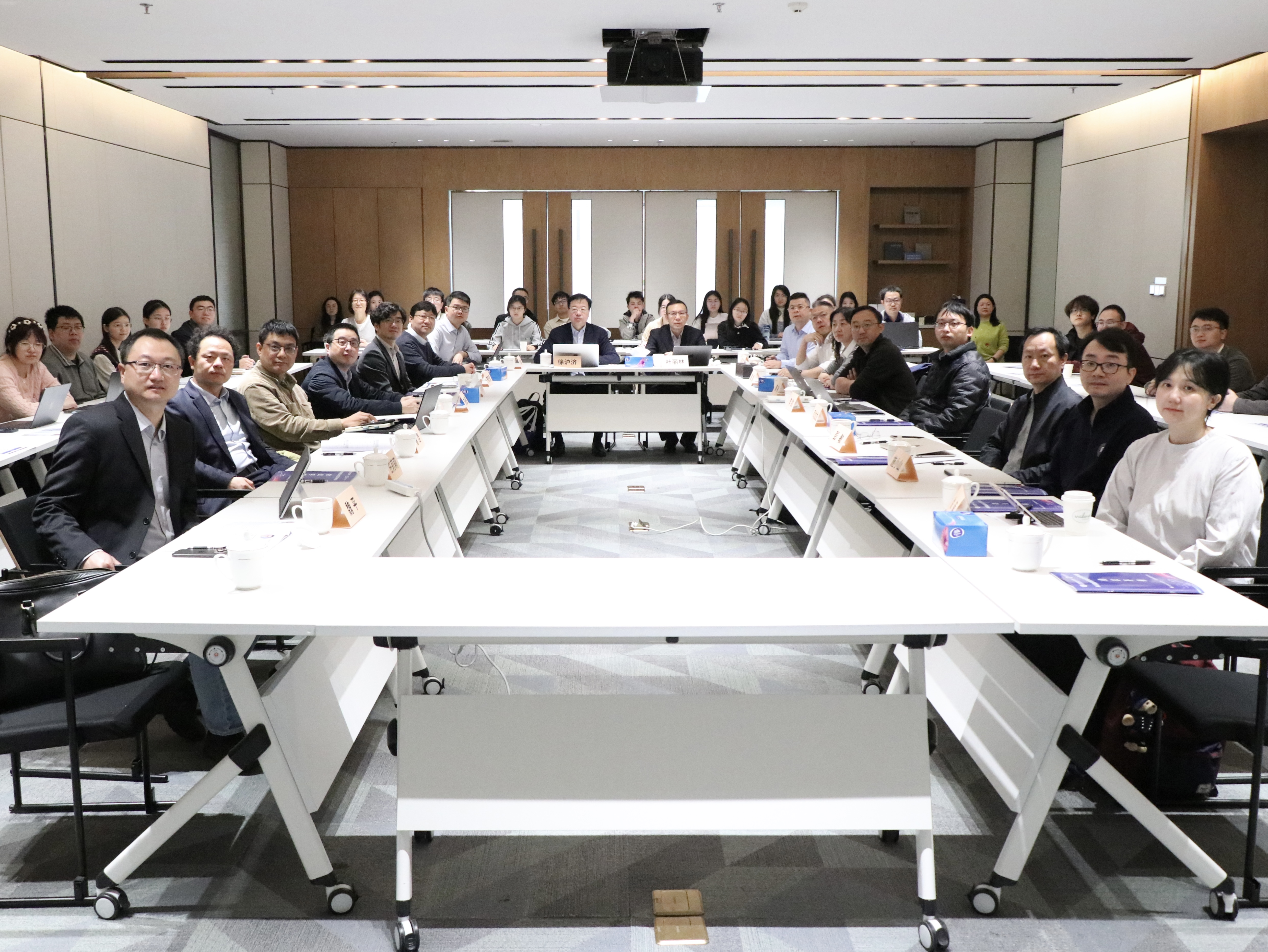 AI赋能免疫治疗交叉研讨会在深圳光明科学城召开